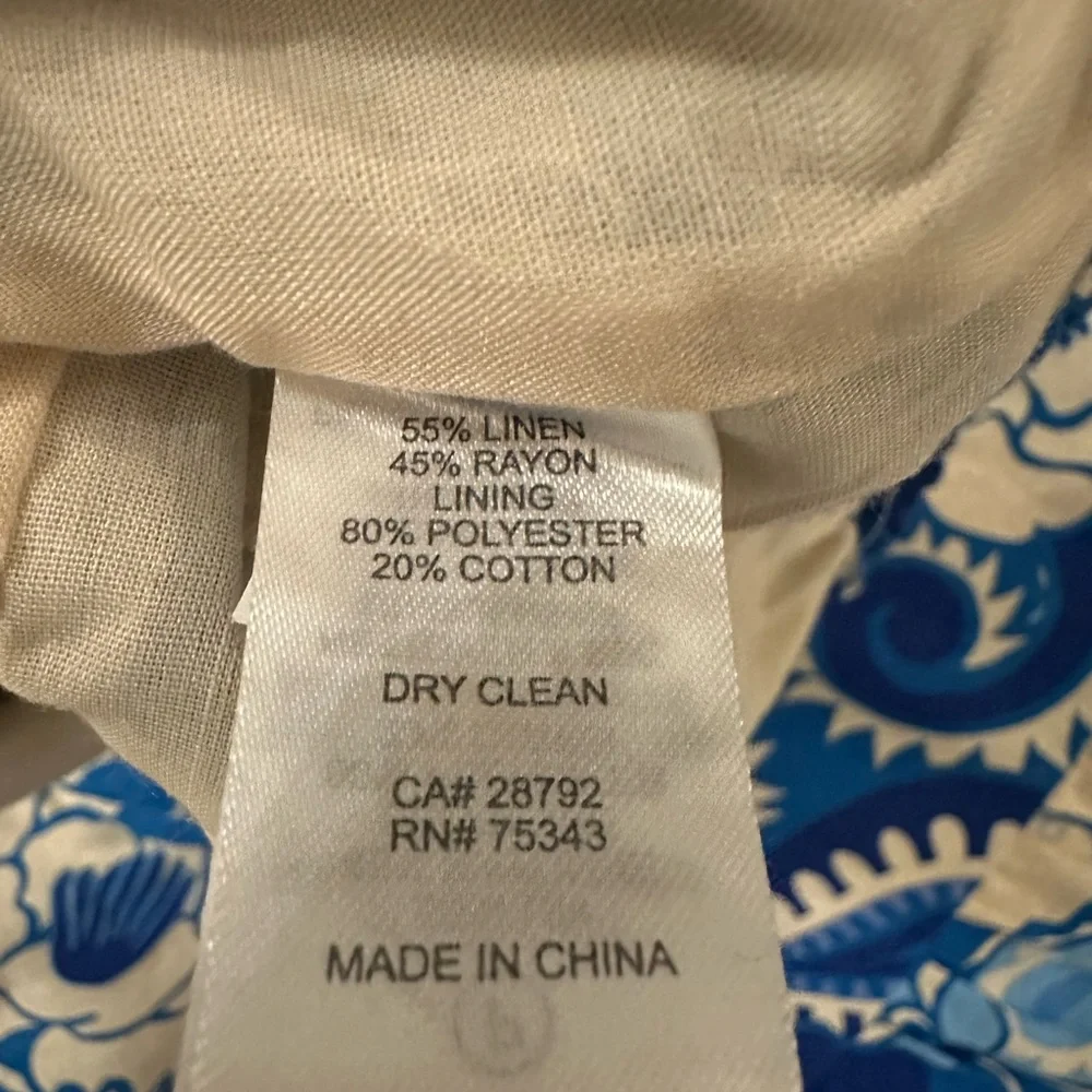 Beautiful House of Harlow Floral Blue and White two piece set - Picture 7 of 8